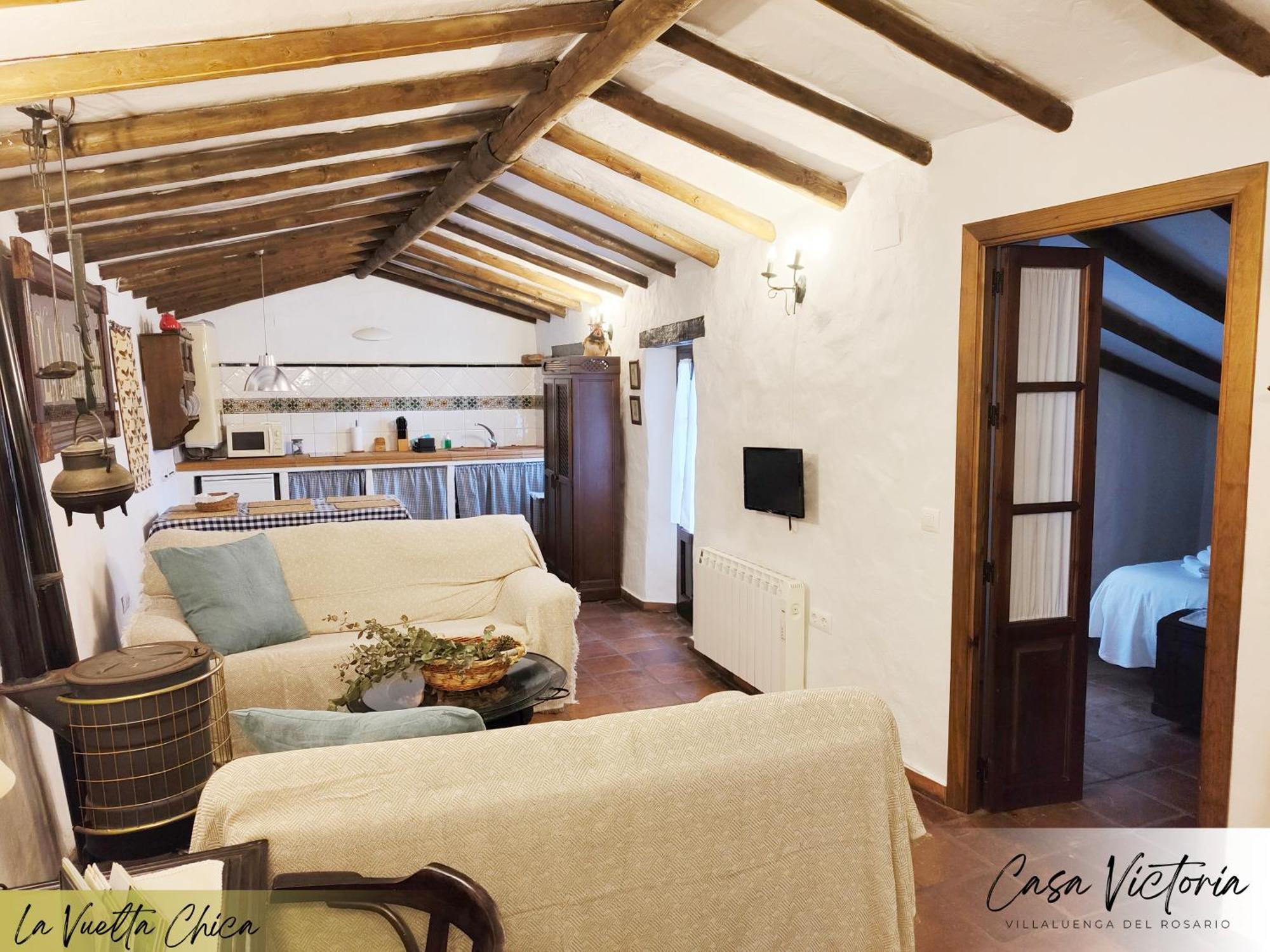 Conjunto Rural Casa Victoria Guest House Villaluenga Del Rosario Luaran gambar