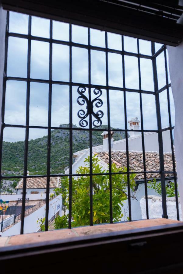 Conjunto Rural Casa Victoria Guest House Villaluenga Del Rosario Luaran gambar